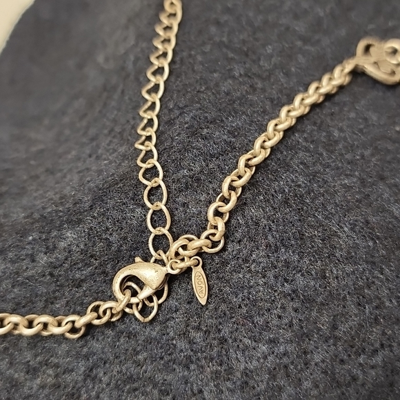 Avon charm necklace - Picture 2 of 2